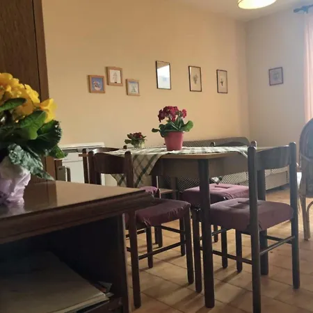 Schone Ferienwohnung Tiziano Mit Seeblick Und Balkon Lejlighed *