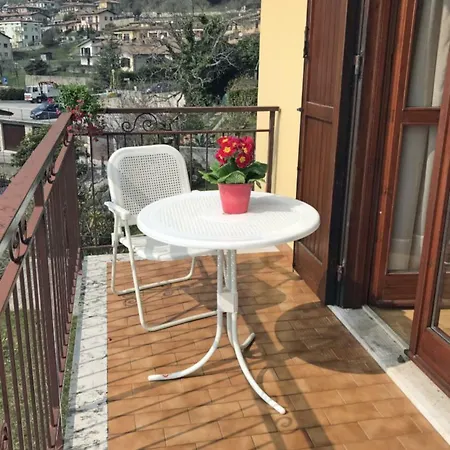 Schone Ferienwohnung Tiziano Mit Seeblick Und Balkon Lejlighed Tignale